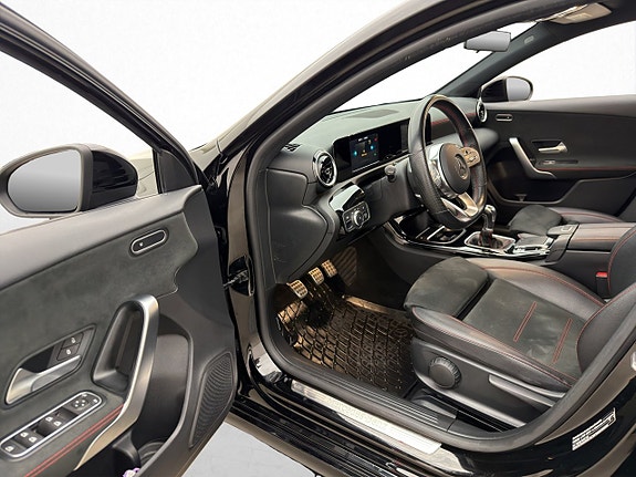 Mercedes-Benz A180 10 of 25