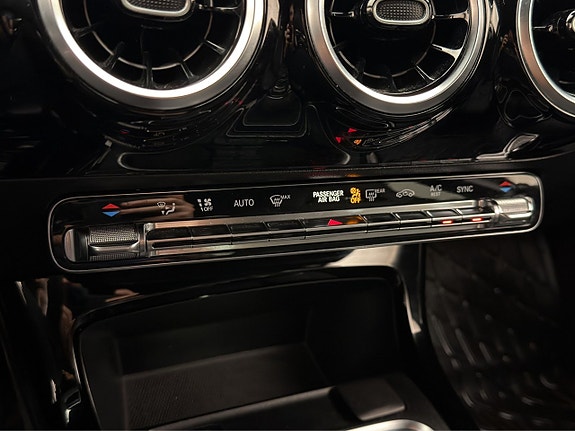 Mercedes-Benz A180 14 of 25