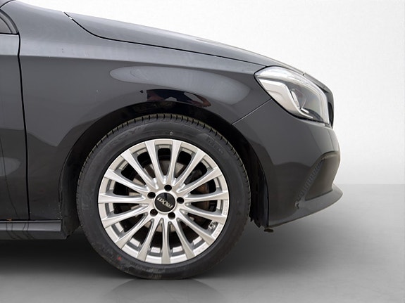 Mercedes-Benz A180 25 of 25