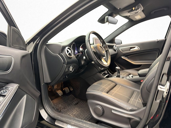 Mercedes-Benz A180 10 of 25