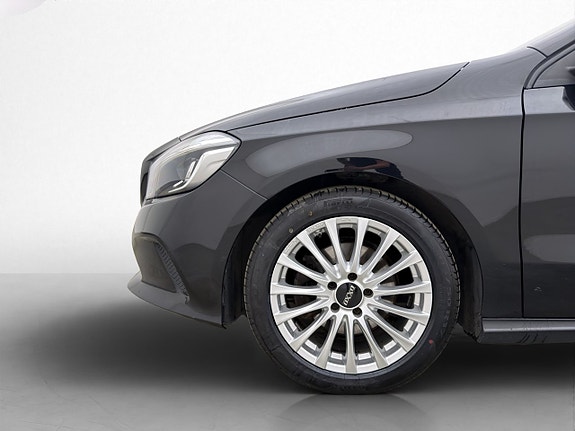 Mercedes-Benz A180 22 of 25