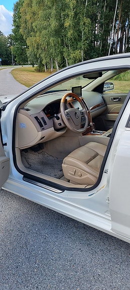 Cadillac STS 10 of 17