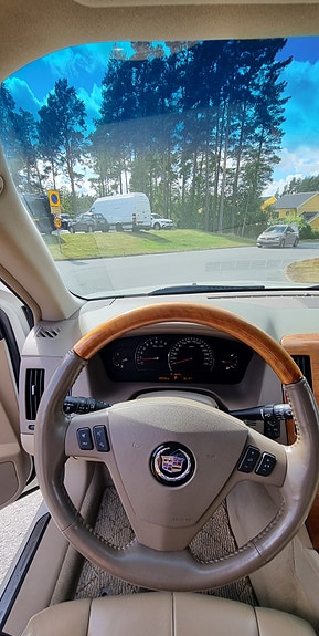 Cadillac STS 14 of 17