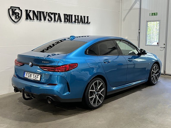 BMW 220i 4 of 5