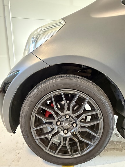 Toyota IQ 4 of 5