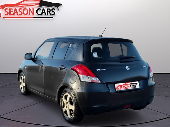 Suzuki Swift 3 of 8