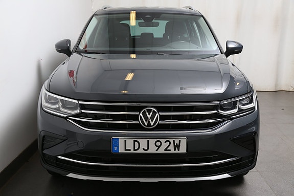 Volkswagen Tiguan 5 of 5