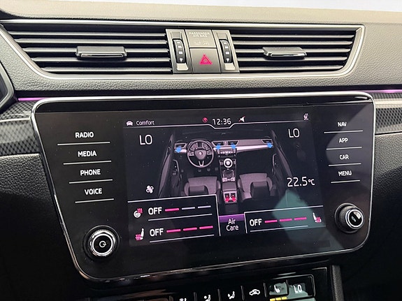 Skoda Superb 27 of 30