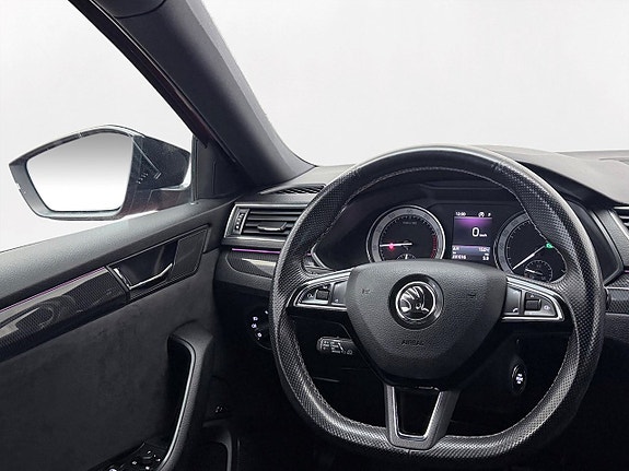 Skoda Superb 19 of 30