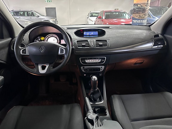 Renault Megane 11 of 16