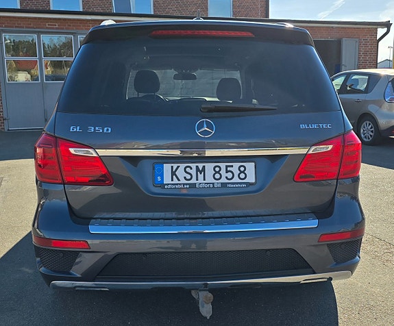 Mercedes-Benz GL350 5 of 5