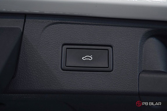 Volkswagen Passat 8 of 25