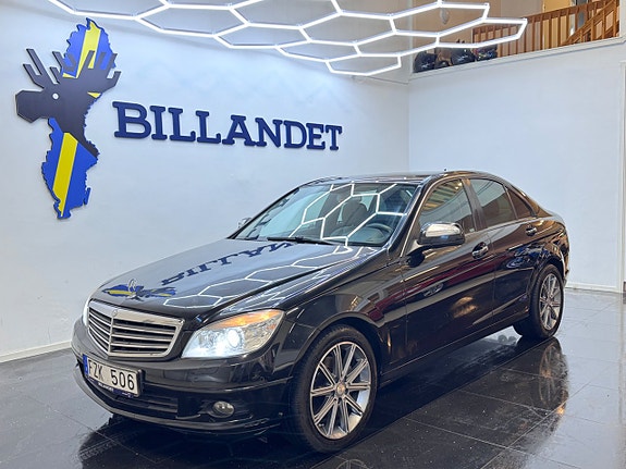 Mercedes-Benz C200 7 of 22