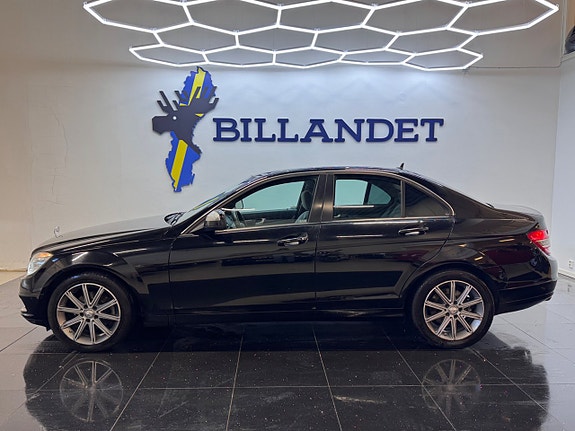 Mercedes-Benz C200 3 of 22
