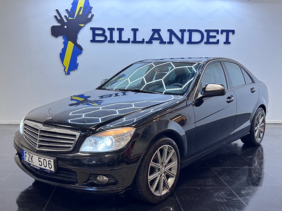 Mercedes-Benz C200 2 of 22