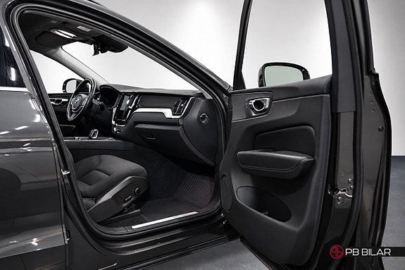 Volvo XC60 12 of 26