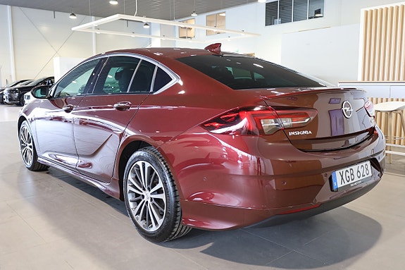 Opel Insignia 3 of 5