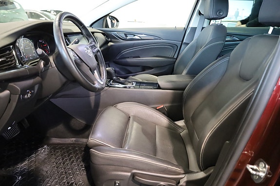 Opel Insignia 12 of 24
