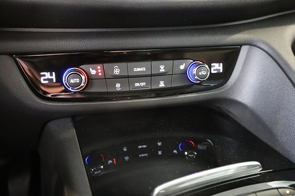 Opel Insignia 19 of 24