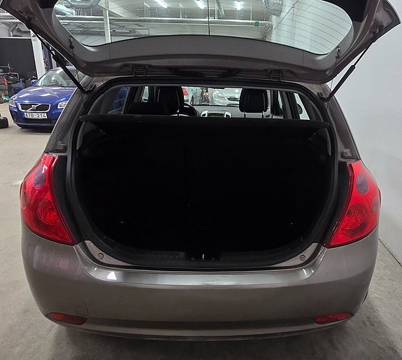 Kia Ceed 7 of 7