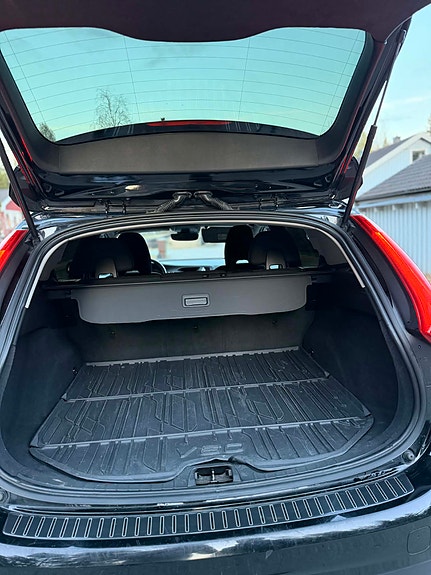 Volvo V60 Cross Country 5 of 5