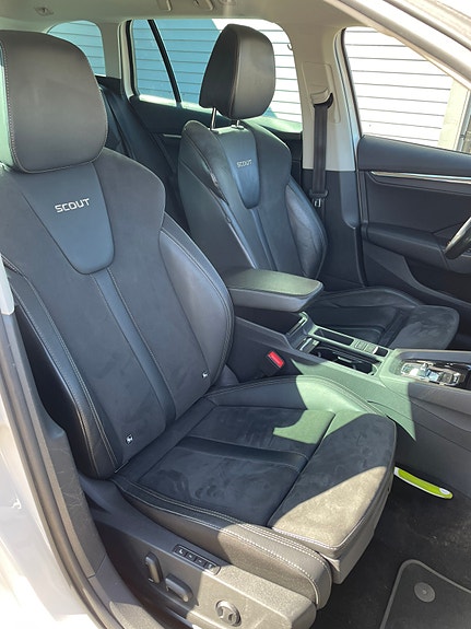 Skoda Octavia Scout 10 of 12