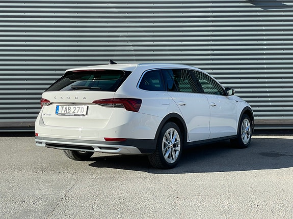 Skoda Octavia Scout 5 of 5