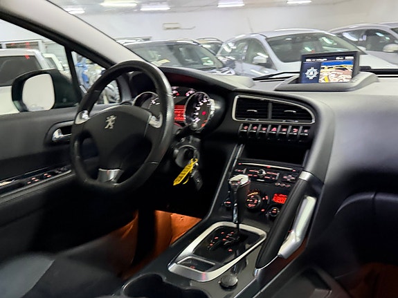 Peugeot 3008 12 of 20