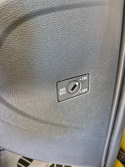 Volkswagen UP! 11 of 11