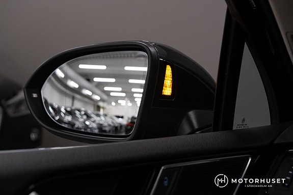 Volkswagen Passat 18 of 23