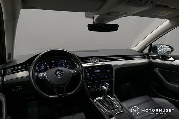 Volkswagen Passat 8 of 23