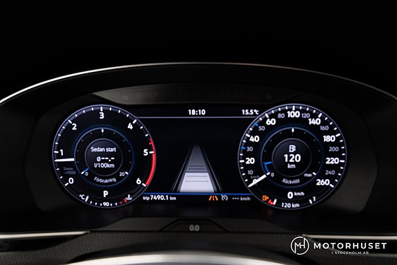 Volkswagen Passat 19 of 23