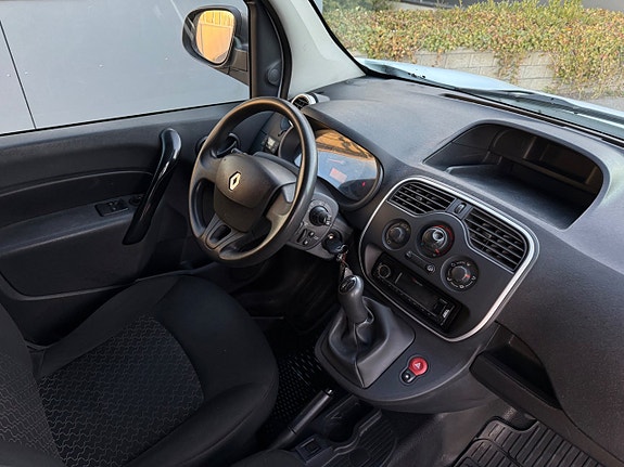 Renault Kangoo Express 19 of 23