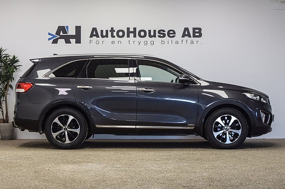 Kia Sorento 3 of 24