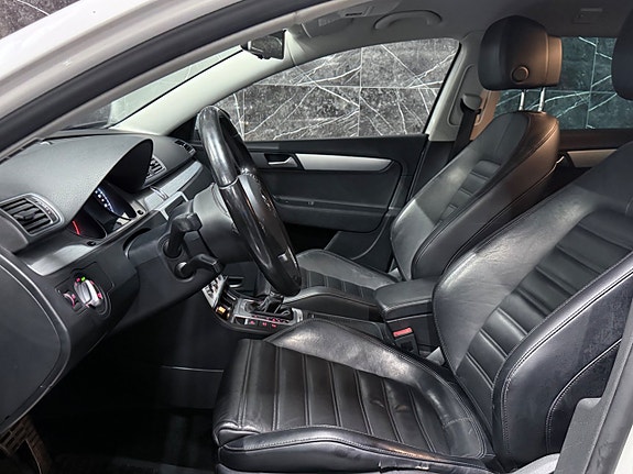 Volkswagen Passat Alltrack 14 of 20