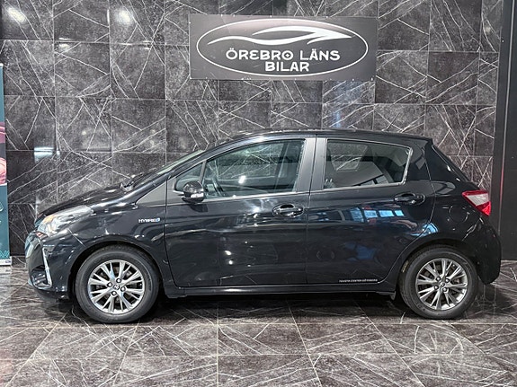 Toyota Yaris 9 of 29