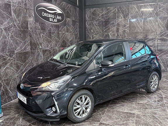 Toyota Yaris 11 of 29