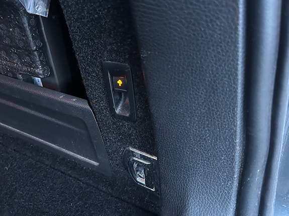 Volkswagen Passat 8 of 13