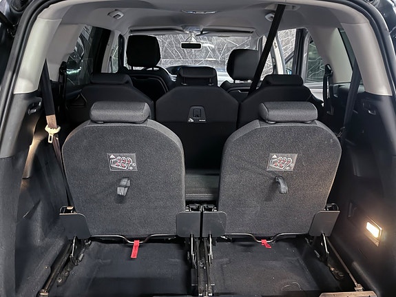 Citroen Grand C4 Picasso 27 of 27