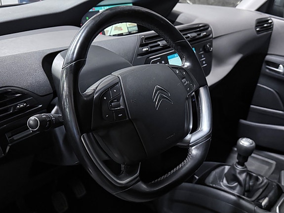 Citroen Grand C4 Picasso 19 of 27