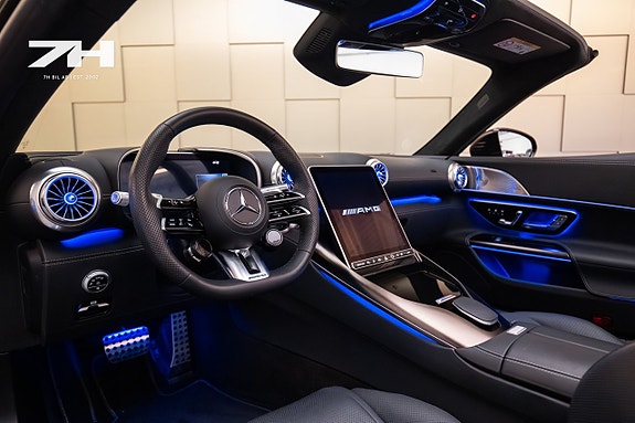 Mercedes-Benz SL63 9 of 27