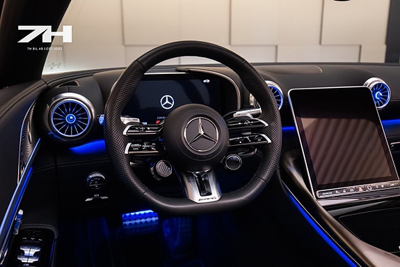 Mercedes-Benz SL63 16 of 27