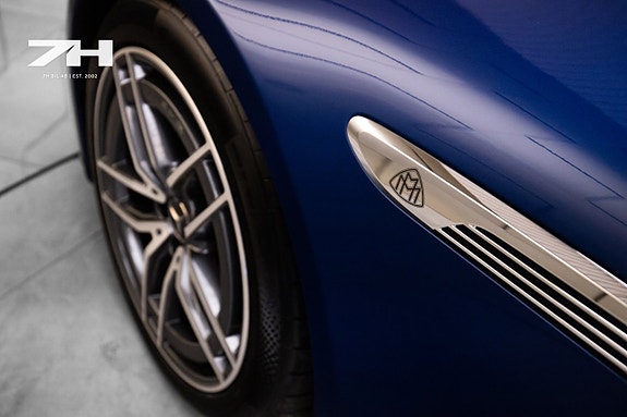 Mercedes-Benz SL63 23 of 27
