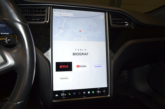 Tesla Model S 19 of 20