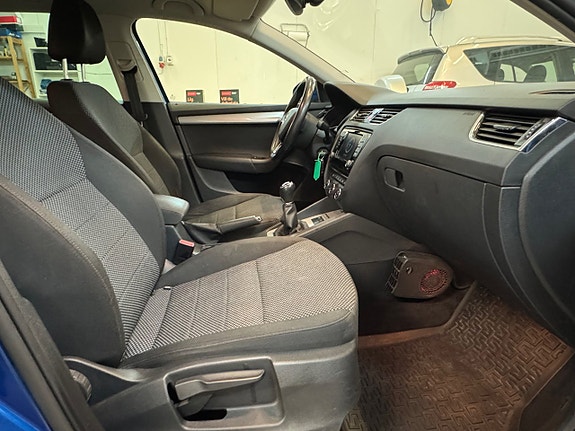 Skoda Octavia 18 of 23