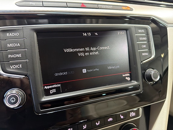 Volkswagen Passat Alltrack 23 of 28