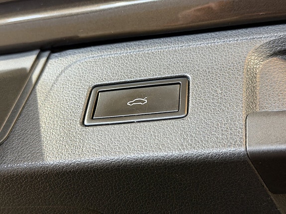 Volkswagen Passat Alltrack 28 of 28