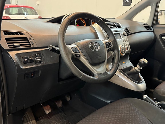 Toyota Verso 9 of 20