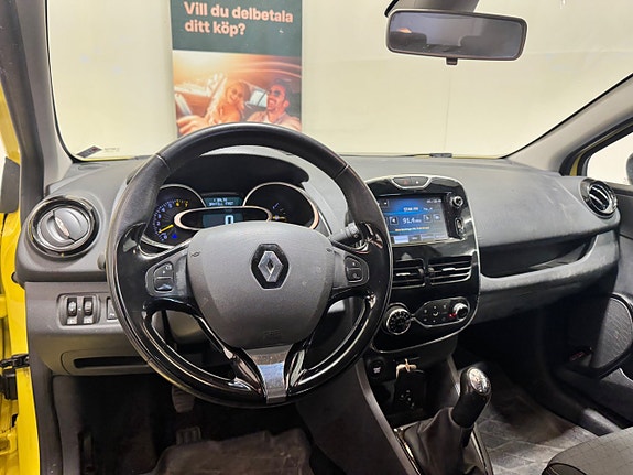 Renault Clio 17 of 17