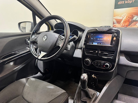 Renault Clio 2 of 5
